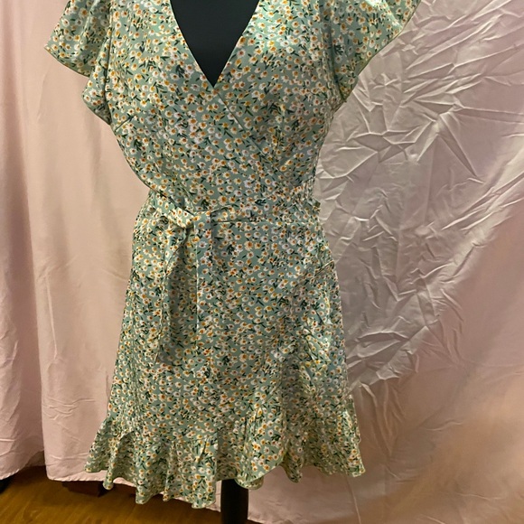 SHEIN Dresses & Skirts - Spring Flowers Wrap Around Dress